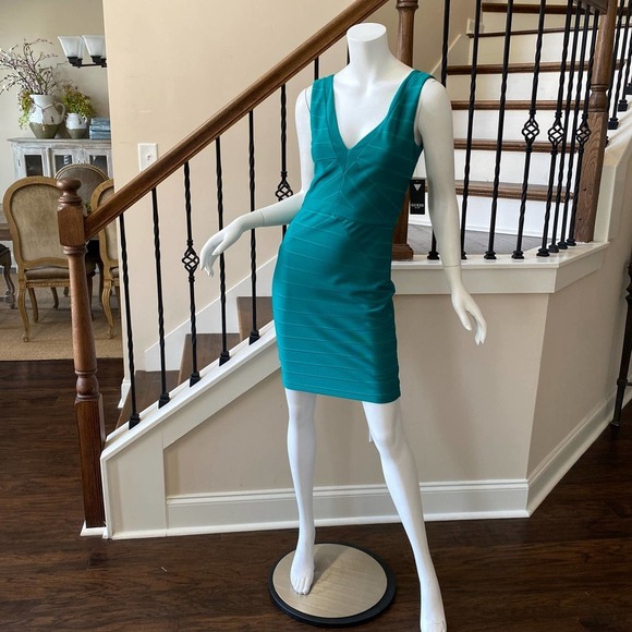 NWT Guess Turquoise Body-con Mini Dress, DD0492 - Picture 4 of 8